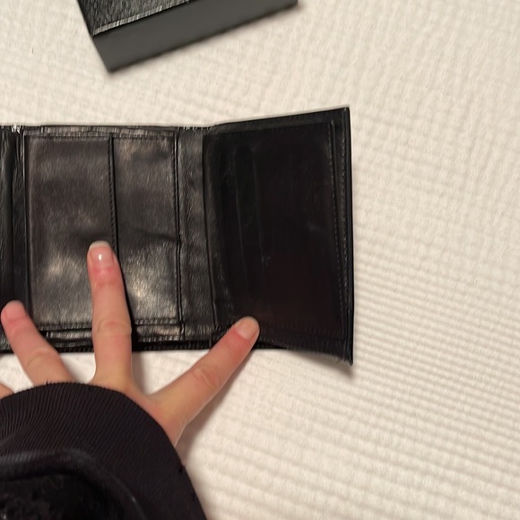 Authentic Chanel patten leather wallet - Picture 11 of 16